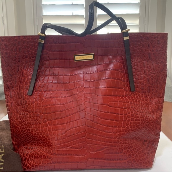 Michael Kors Handbags - RARE EUC Micheal Kors Limited Edition Tote